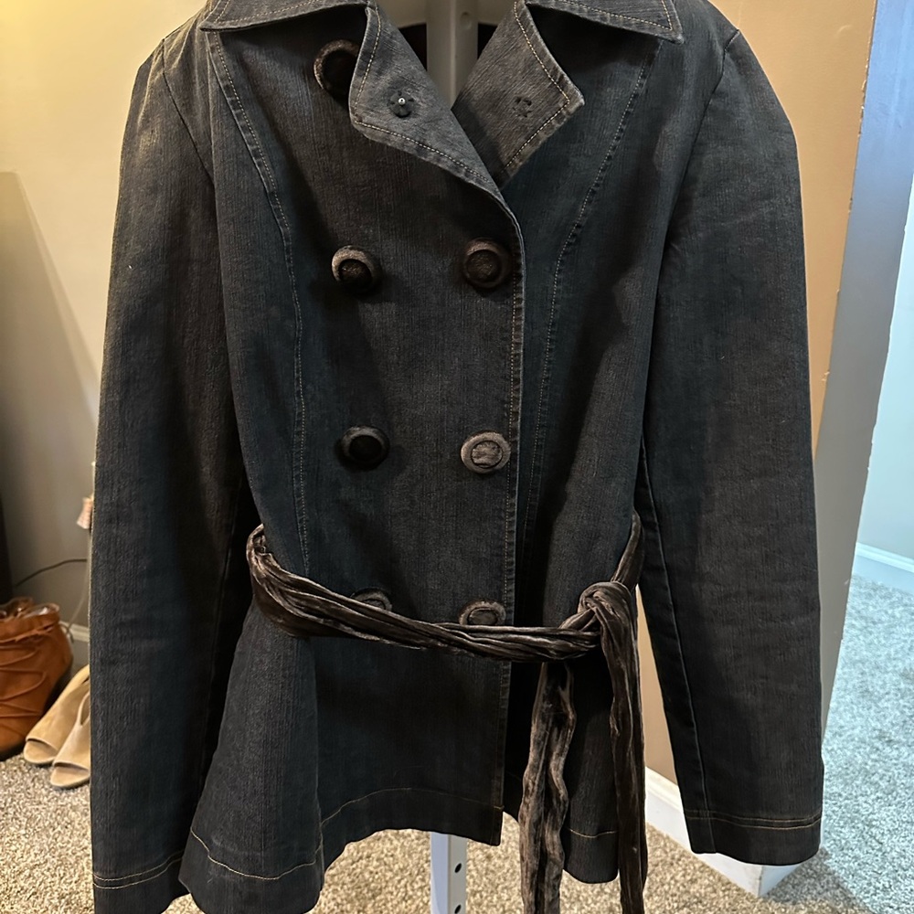 Elegant Dark Denim/Black Velvet Pea Coat for Women